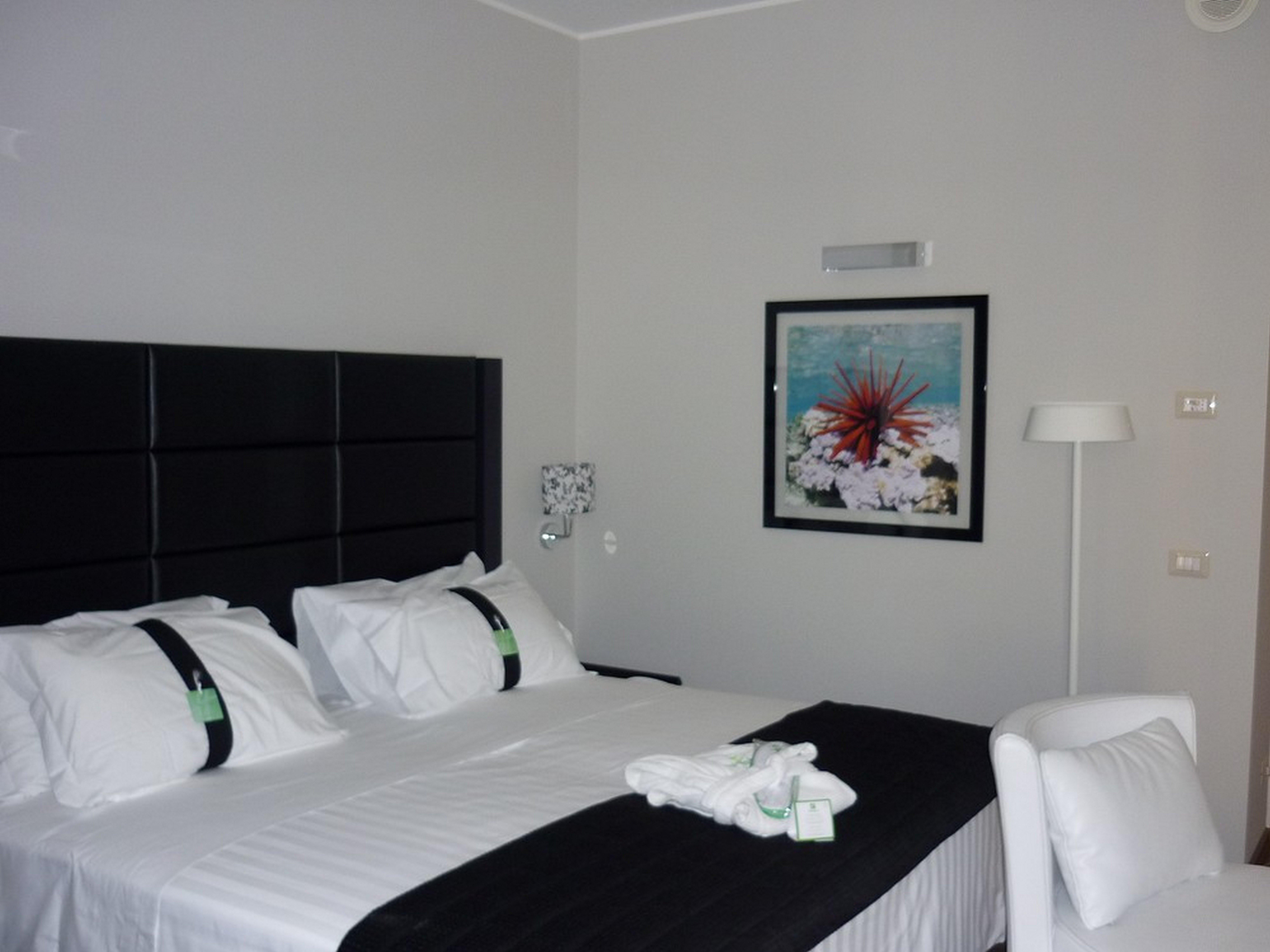 Holiday Inn Genoa City By Ihg Luaran gambar