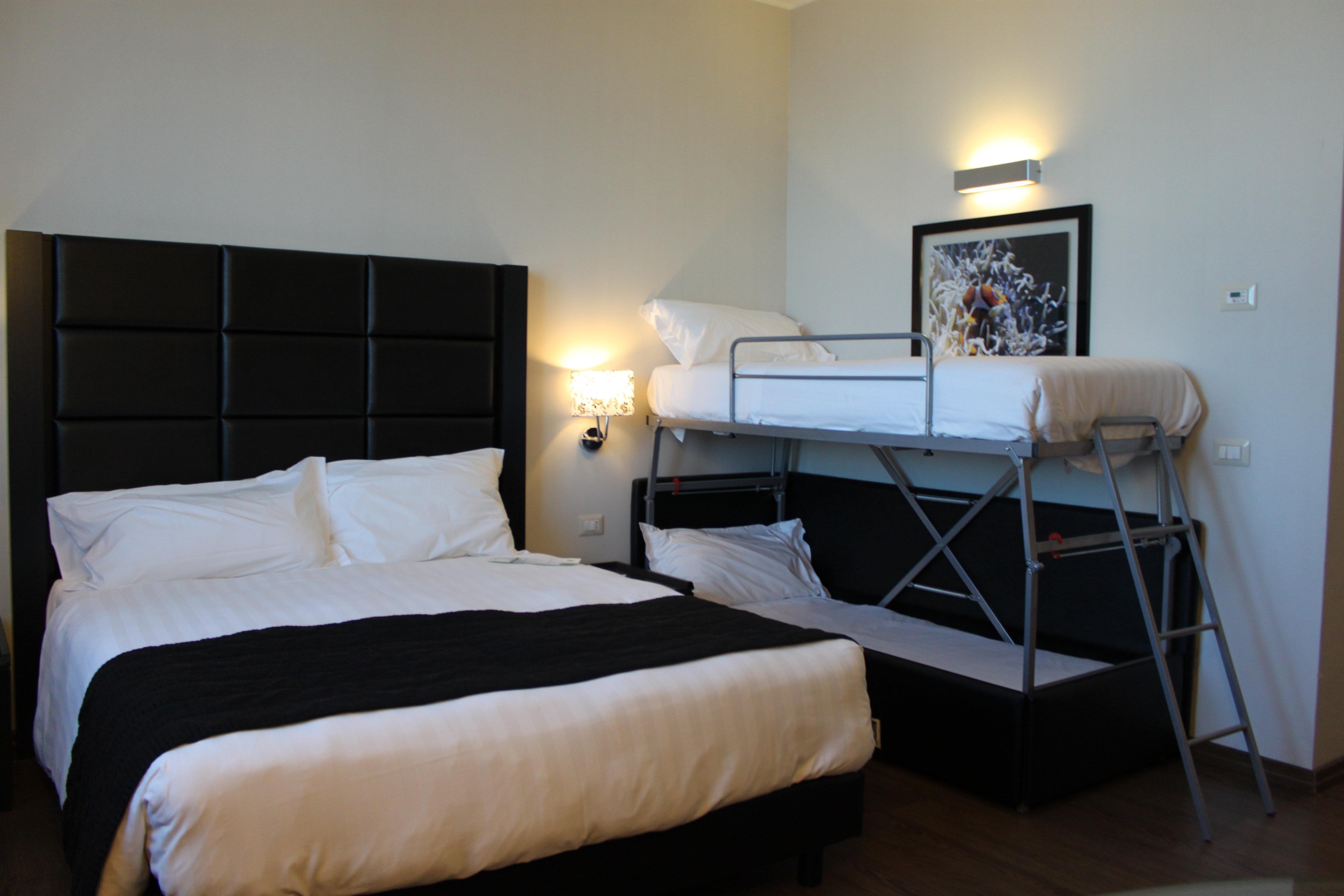 Holiday Inn Genoa City By Ihg Luaran gambar